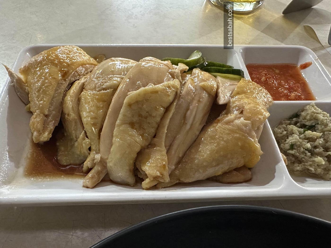Sliced Hainanese chicken from Andrew Wong, Damai Plaza KK